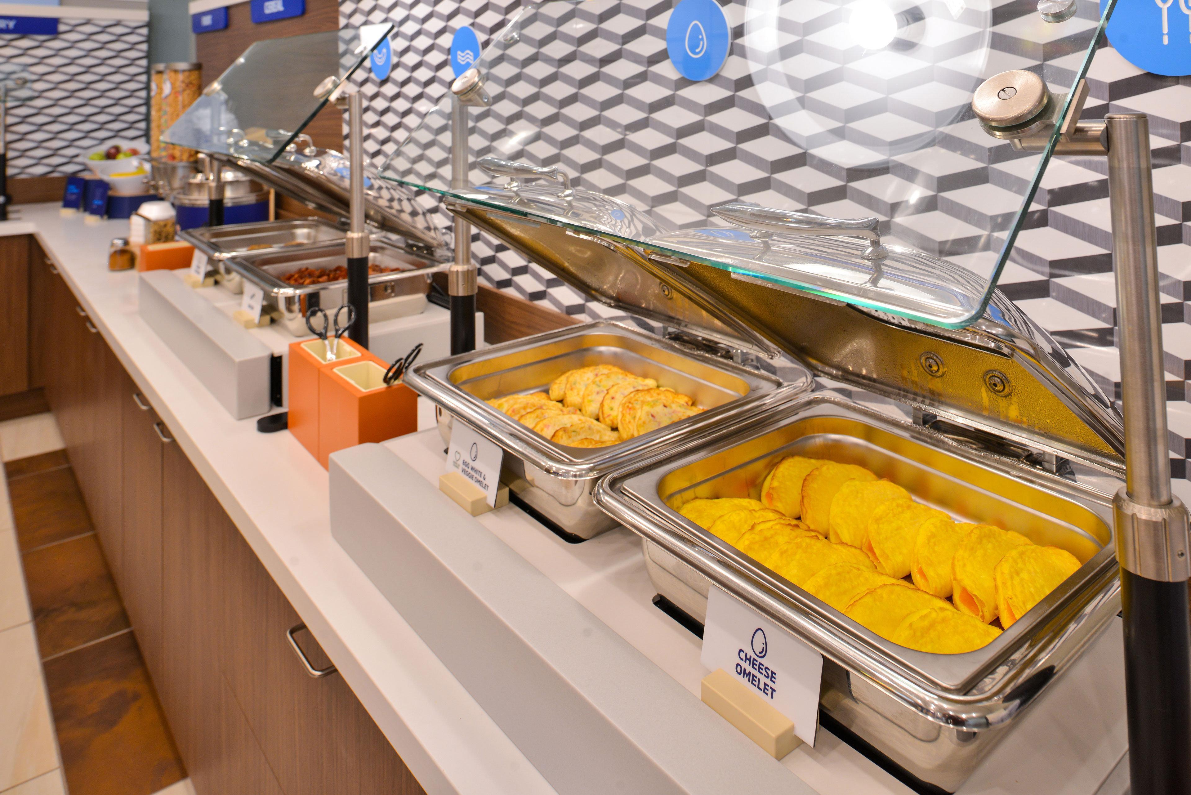 Holiday Inn Express Newton By Ihg Экстерьер фото