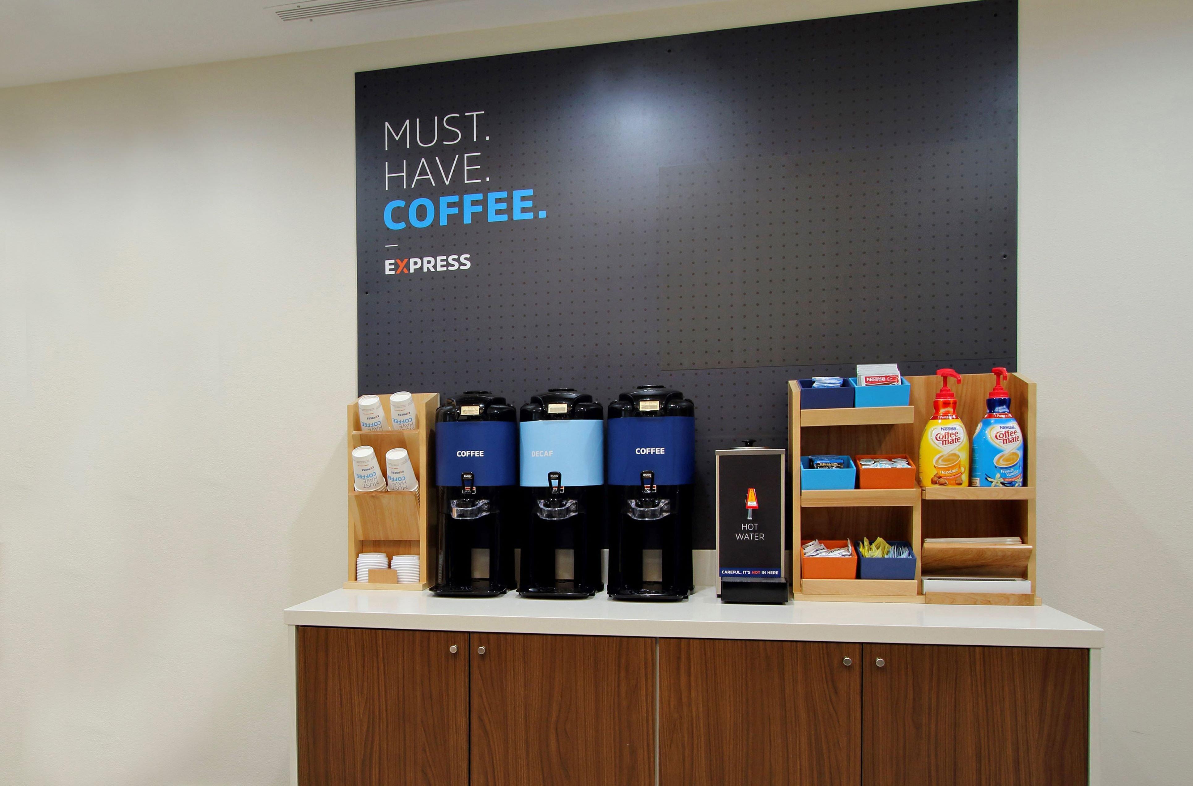 Holiday Inn Express Newton By Ihg Экстерьер фото